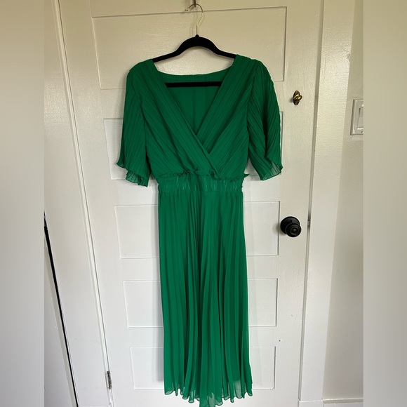 Zara pleated dress - Picture 1 of 2